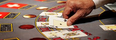 qqpalace app game library showing Aviator, Sweet Bonanza, and live-casino options